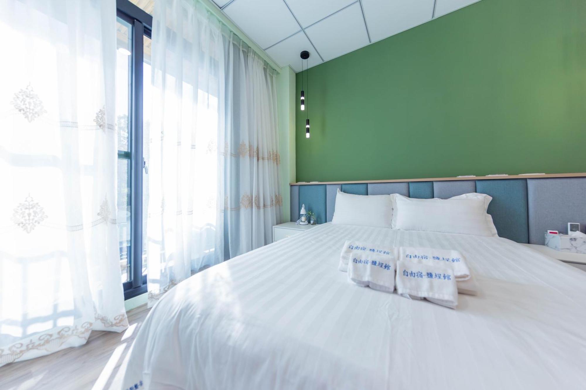 Ez Stay Yancheng Kaohsiung Buitenkant foto