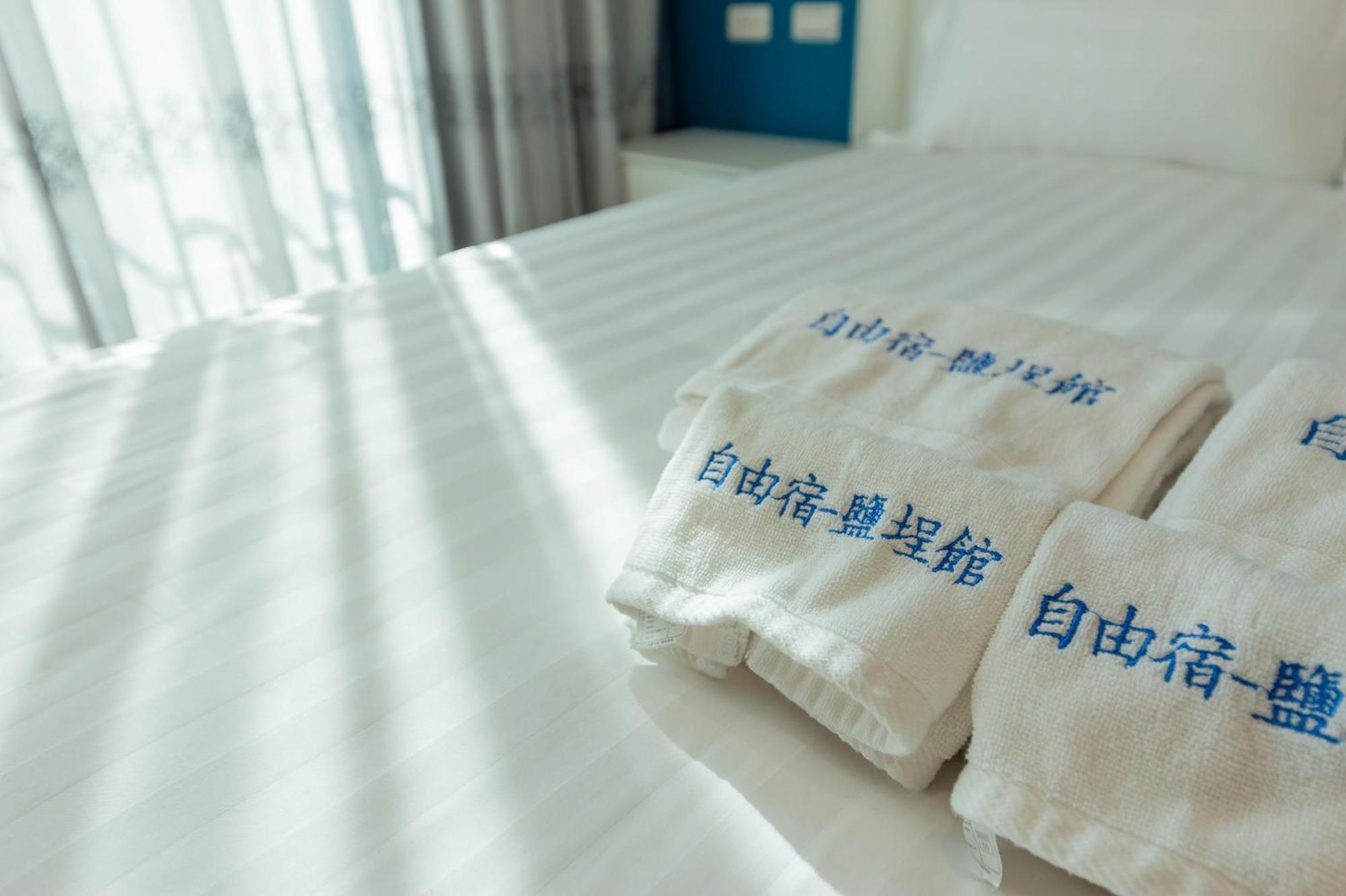 Ez Stay Yancheng Kaohsiung Buitenkant foto