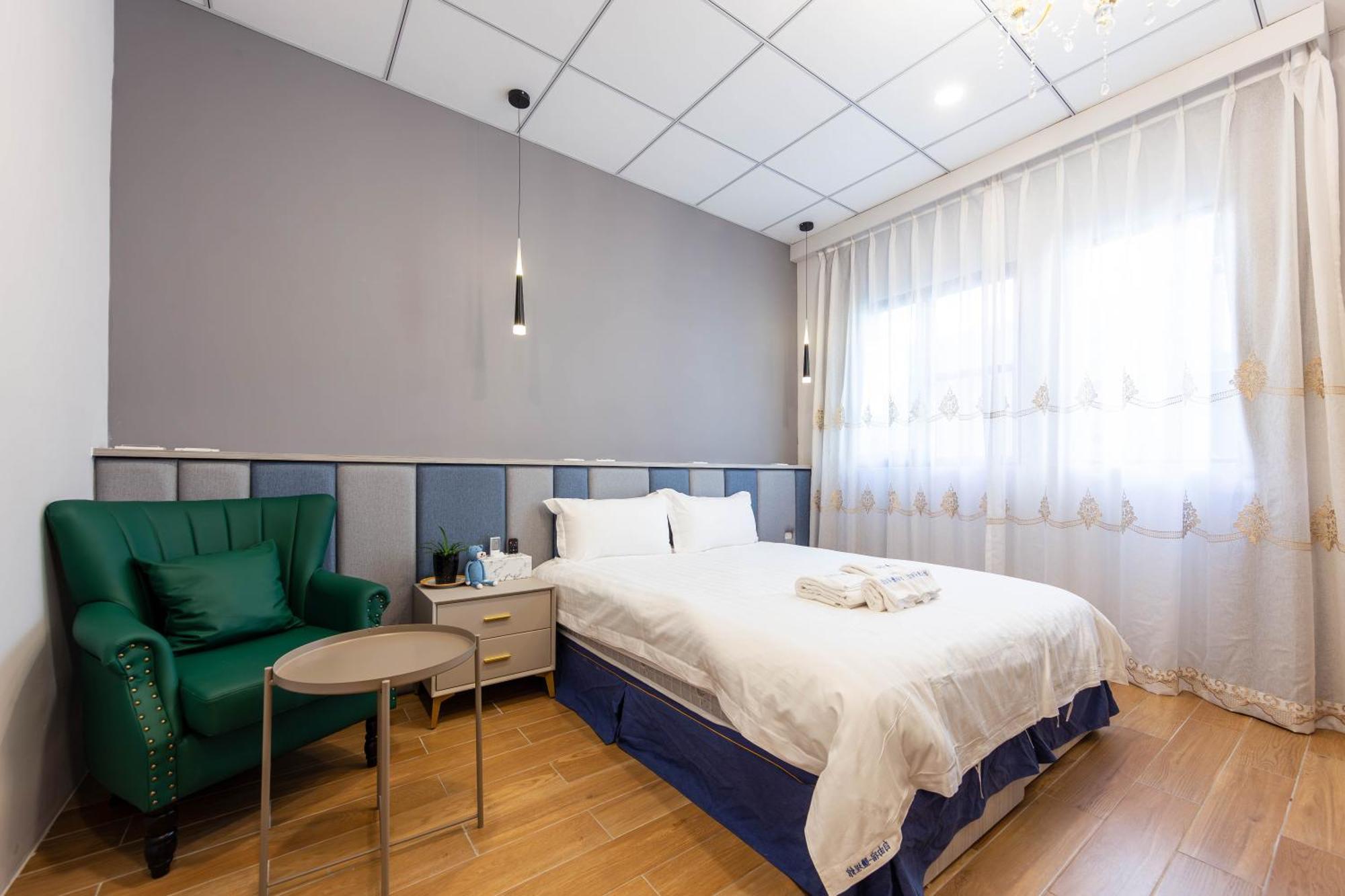 Ez Stay Yancheng Kaohsiung Buitenkant foto